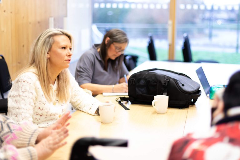 a-day-at-freeshop-107