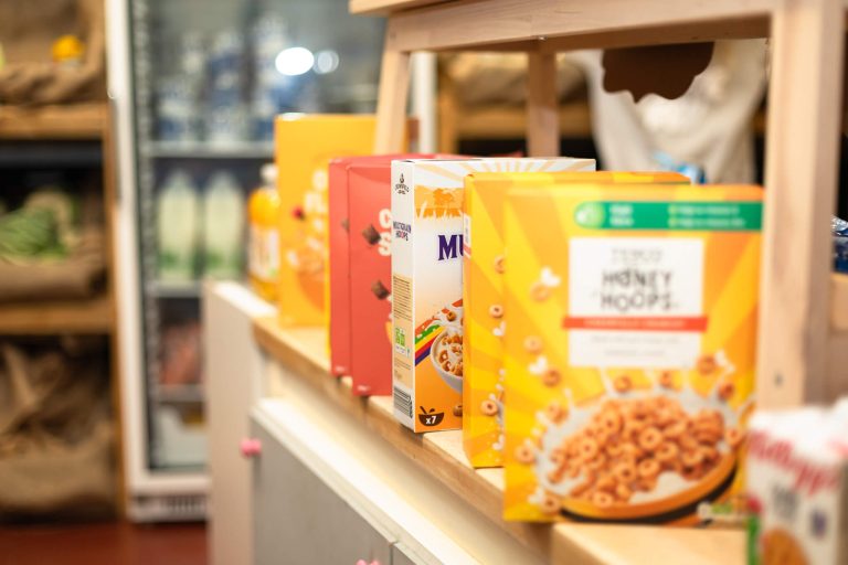 a-day-at-freeshop-33