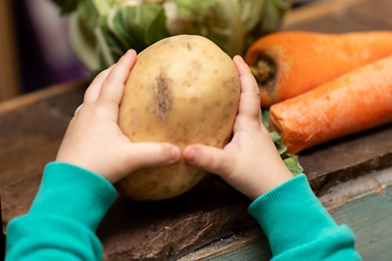 a-day-at-freeshop-49